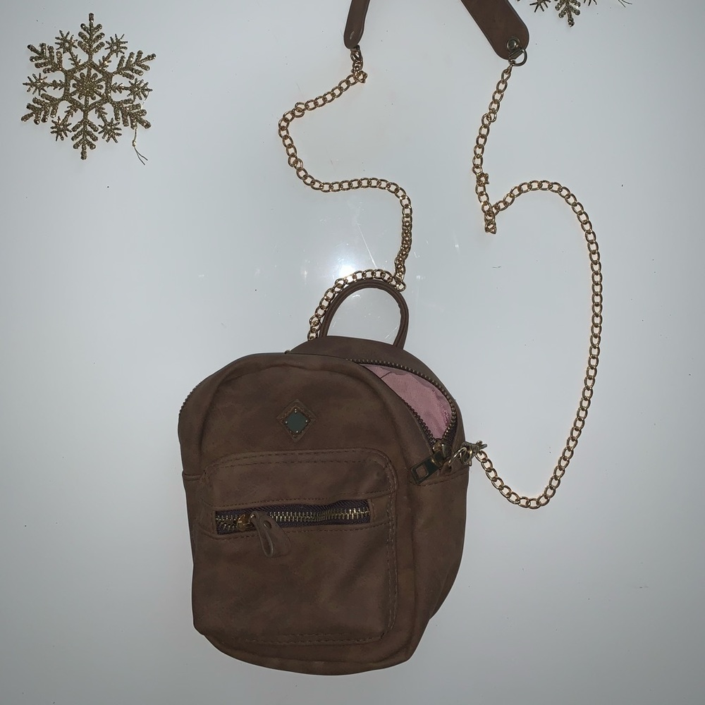 Claire’s small crossbody bag